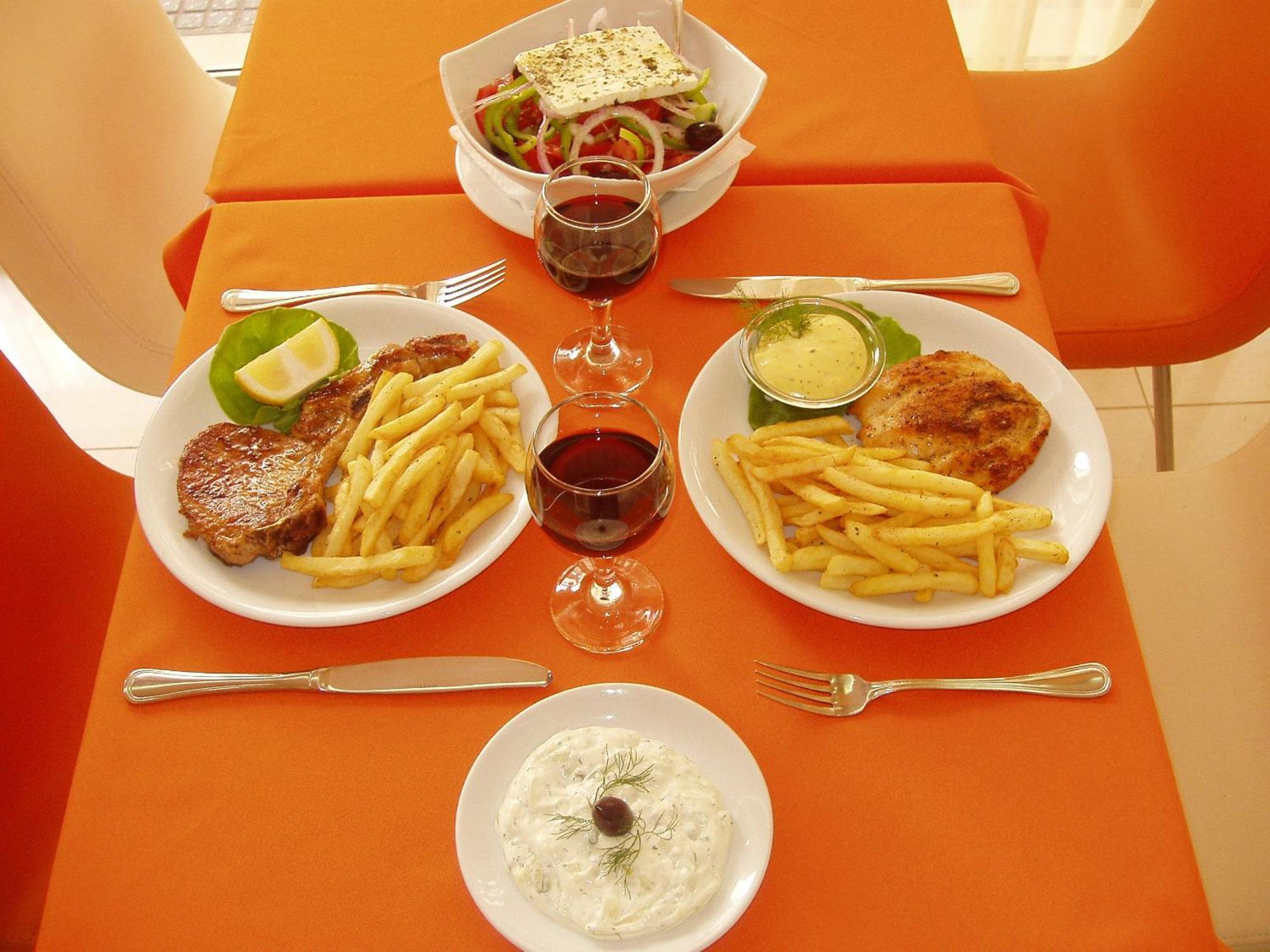 Faros I Hotel Piraeus Restaurant foto